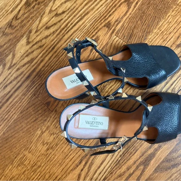 Valentino Garavani Black Rockstud Studded T Heeled Sandals - Picture 2 of 5